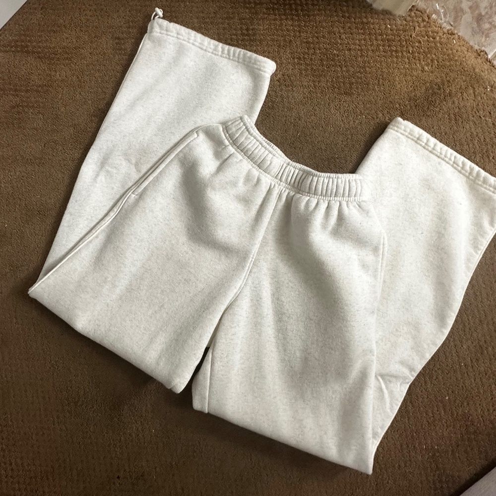 sweatpants